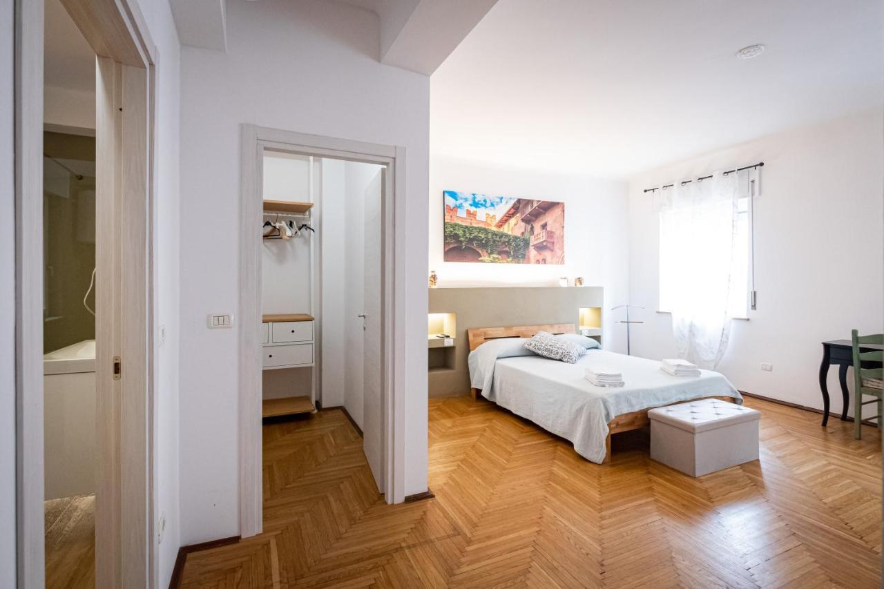 Il Salotto Del Conte Bed & Breakfast Верона Екстериор снимка