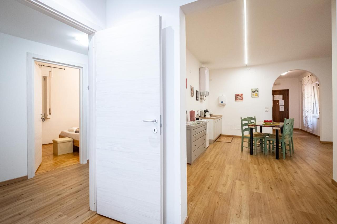 Il Salotto Del Conte Bed & Breakfast Верона Екстериор снимка