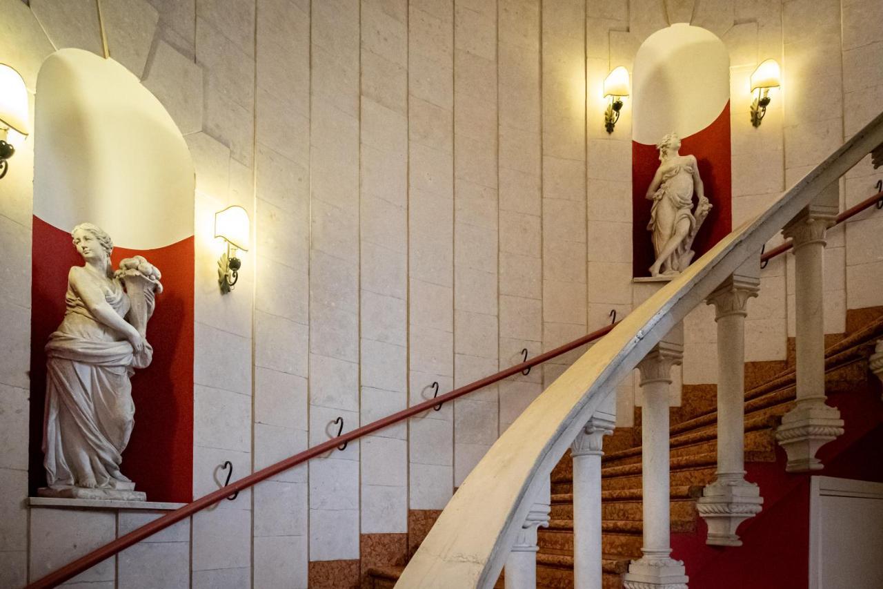 Il Salotto Del Conte Bed & Breakfast Верона Екстериор снимка