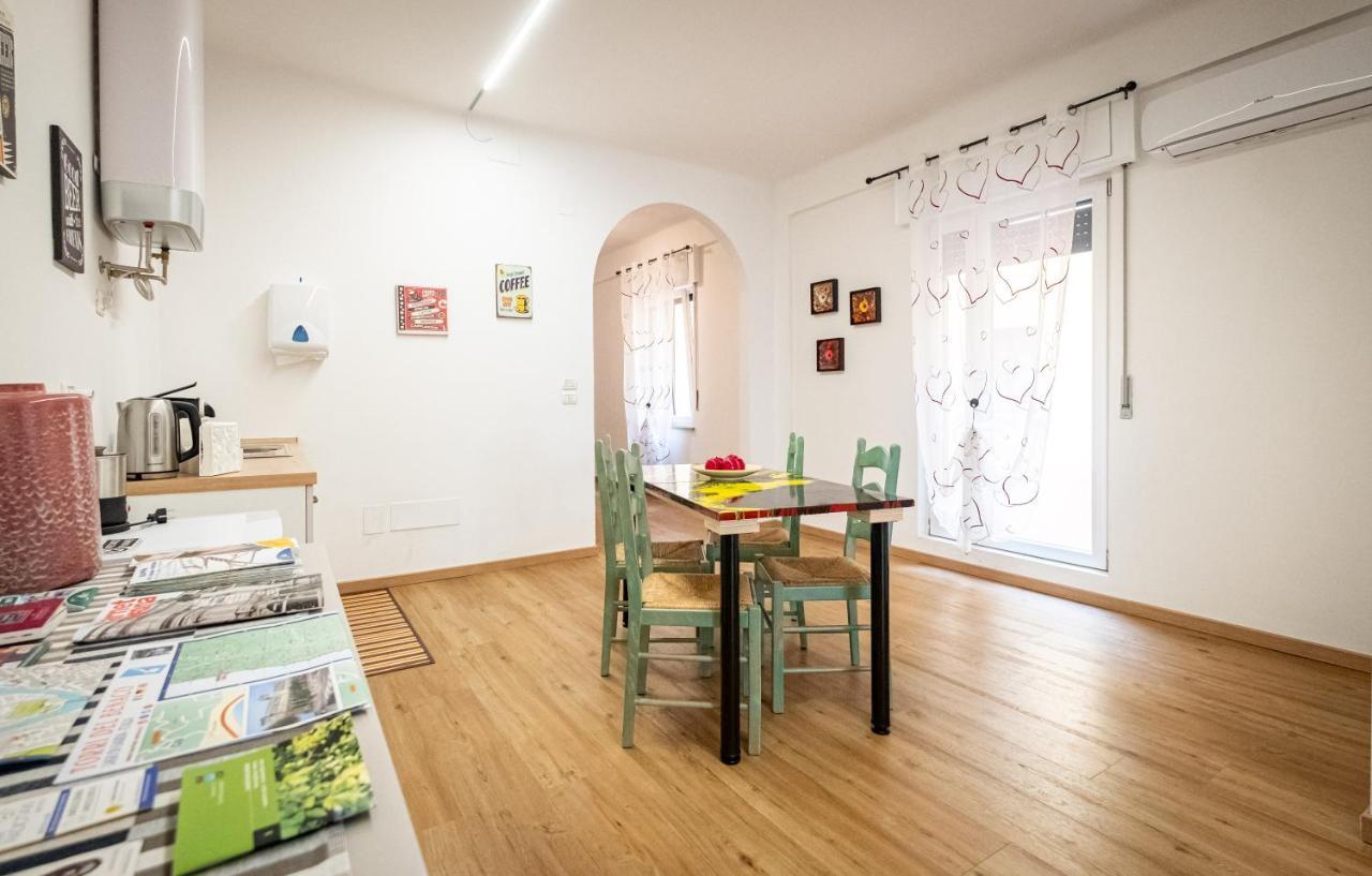 Il Salotto Del Conte Bed & Breakfast Верона Екстериор снимка
