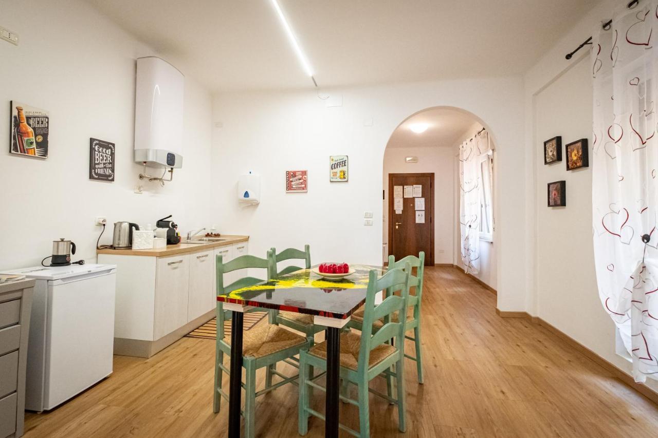 Il Salotto Del Conte Bed & Breakfast Верона Екстериор снимка