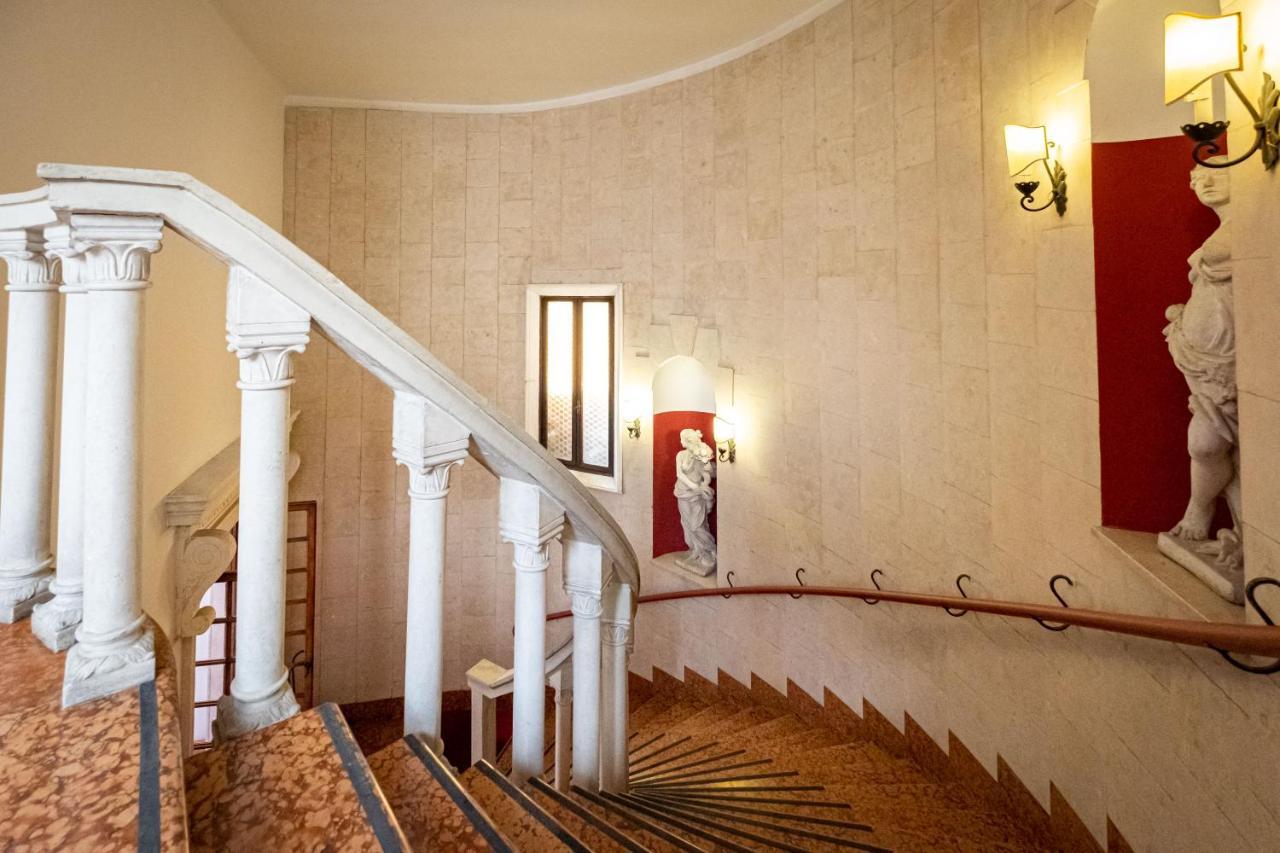 Il Salotto Del Conte Bed & Breakfast Верона Екстериор снимка