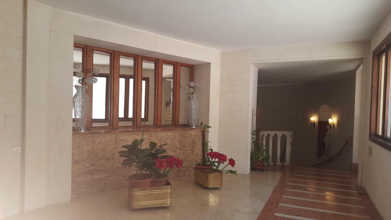 Il Salotto Del Conte Bed & Breakfast Верона Екстериор снимка
